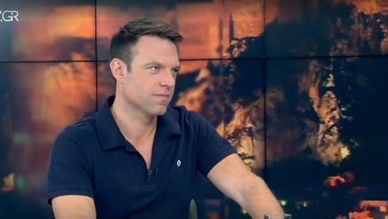 Ο Στέφανος Κασσελάκης δηλώνει αριστερός και πρόθυμος να πάει στρατό