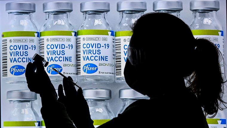 Η μεγάλη γκάφα της Ευρώπης με το εμβόλιο της Pfizer