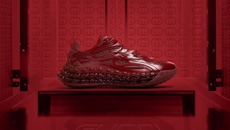 Το κατακόκκινο Cub3d sneaker της Gucci είναι το πιο εντυπωσιακό sneaker που είδαμε τελευταία