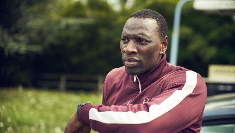 Στο νέο trailer του Lupin ο Omar Sy παίζει τα ρέστα του