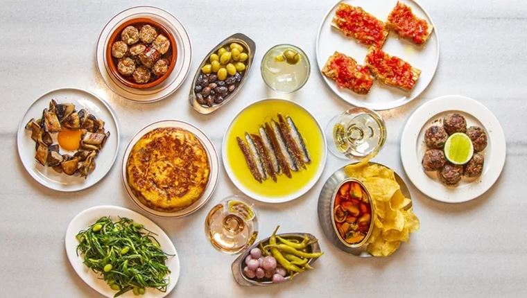 Αυτά τα 4 ολοκαίνουργια εστιατόρια της Αθήνας που μιλούν όλοι