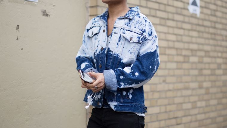 Tie-dye, η επιστροφή του πιο hippie print