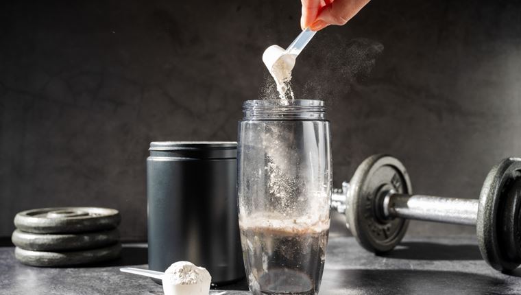 Αξίζει να πάρεις κρεατίνη τελικά; Τα ενδιαφέροντα αποτελέσματα μεγάλης έρευνας
