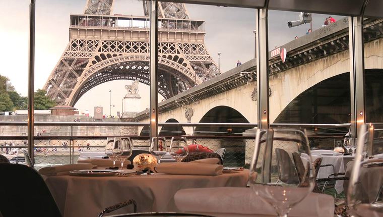 Το νέο εστιατόριο του Alain Ducasse επιπλέει στον Σηκουάνα