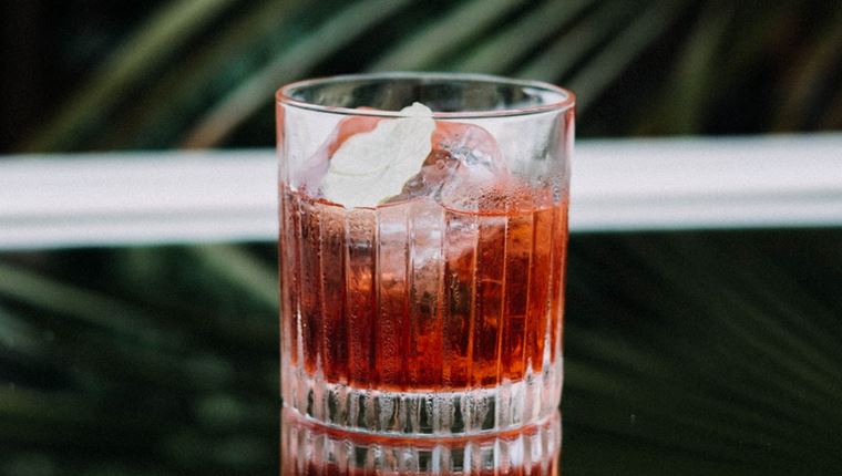 Τι συμβαίνει στο σώμα και το μυαλό όταν κόψεις το ποτό