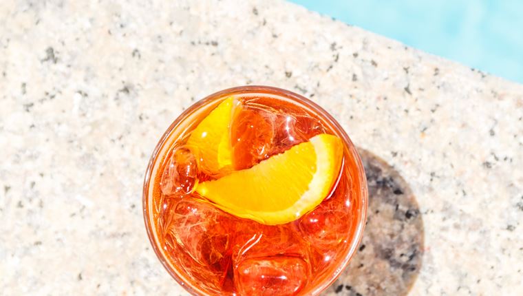 5 ποτά για το καλοκαιρινό σου μπαρ