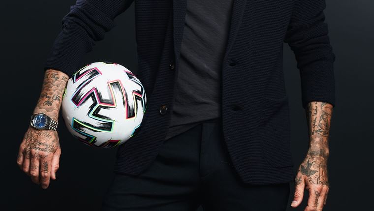 H νέα σπορ συλλογή Royal της Tudor