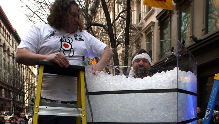 Τα κατορθώματα του ατρόμητου Iceman γίνονται ταινία