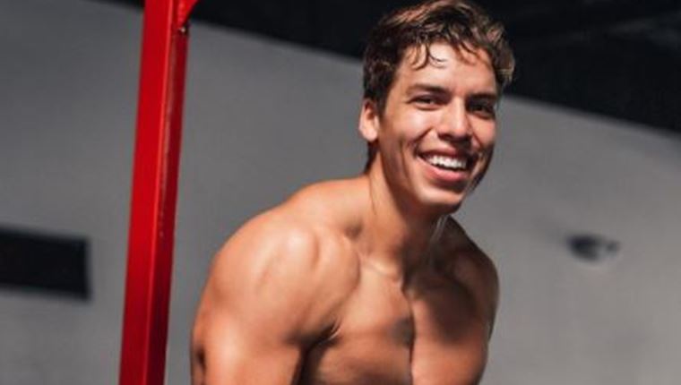 Η καλύτερη άσκηση για τρικέφαλους από τον γιο του Arnold Schwarzenegger