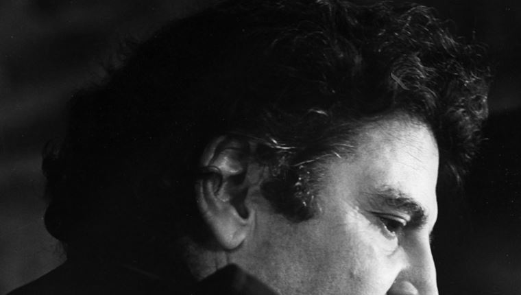 Η ζωή του Μίκη Θεοδωράκη γίνεται ταινία