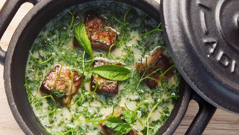 Η συνταγή του Funky Gourmet για μαγειρίτσα