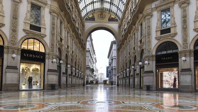 Οίκοι μόδας ρίχνονται στη μάχη κατά του κορονοϊού