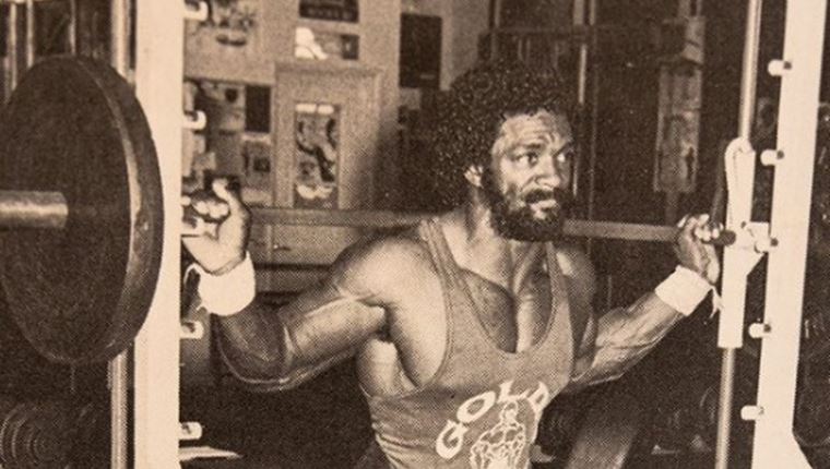 Ο &#39;Νονός&#39; του bodybuilding και μία δυνατή προπόνηση για χέρια