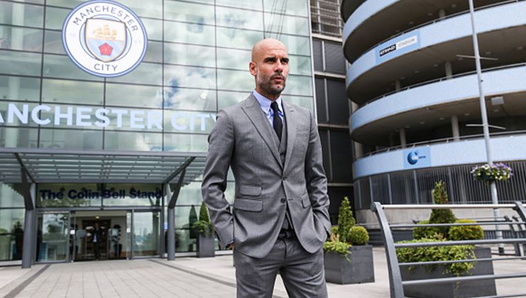 Όταν ο Pep Guardiola έγινε μοντέλο για τον Antonio Miró