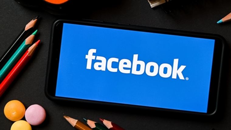 20 χρόνια Facebook, τότε και τώρα