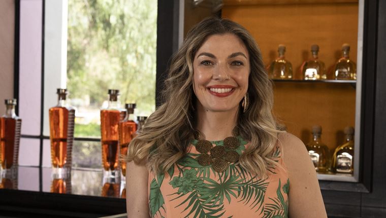 Lauren Mote, τι παίζει με την τεκίλα σήμερα;