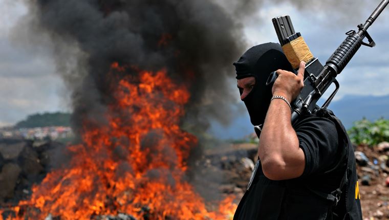 Ο κορονοϊός είναι η μεγάλη ευκαιρία των παντοδύναμων καρτέλ