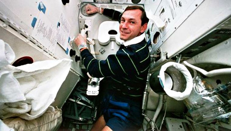 20 χιλ. δολάρια δίνει η NASA για τις καλύτερες διαστημικές τουαλέτες