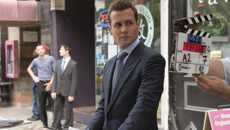 Οι επικές ατάκες του Harvey Specter του Suits που έμειναν στην ιστορία