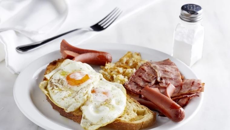 &#39;Συν Αθηνά&#39; για brunch με την πιο όμορφη θέα στην Ακρόπολη