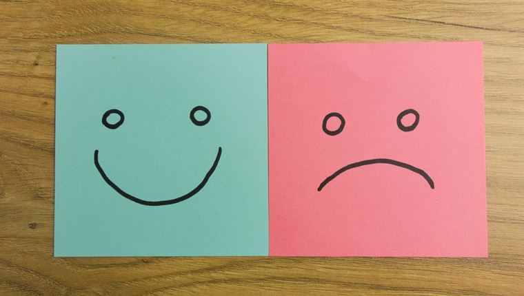 Τοξική θετικότητα, σχήμα οξύμωρο αλλά υπαρκτό