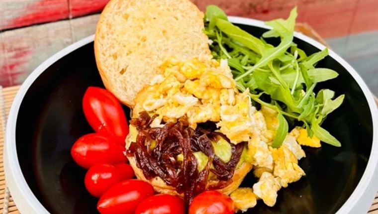 Tiki Bar ή αλλιώς όταν το brunch συνάντησε την πολυνησιακή κουλτούρα