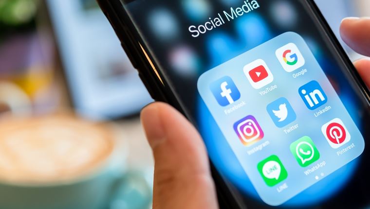 Κι αν τα social media είναι το νέο Google;