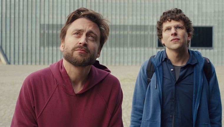 Στη νέα του ταινία ο Kieran Culkin θυμίζει Succession