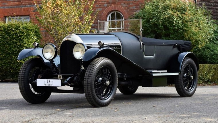 Μία από τις σπανιότερες Bentleys βγαίνει στο σφυρί