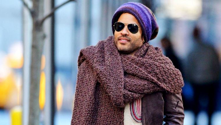 Οι μόνοι δύο τρόποι για να φορέσεις κομψά το κασκόλ