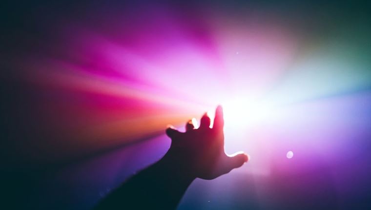 Σύντομα θα μπορούμε να φτάσουμε την ταχύτητα του φωτός