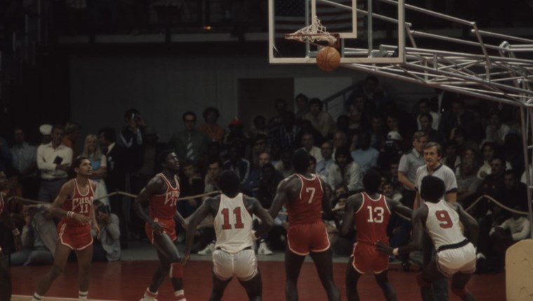 10 συγκλονιστικά γεγονότα που έγραψαν ιστορία στους Ολυμπιακούς Αγώνες