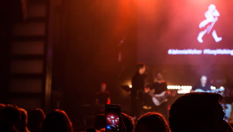 Johnnie Walker Keep Walking Together Tour: Αγαπημένα μπαρ της πόλης υποδέχονται νέους καλλιτέχνες