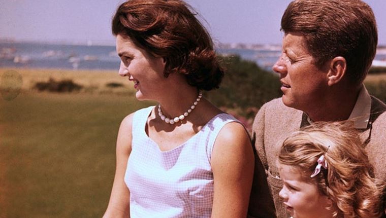 Σπάνιες φωτογραφίες από την πολυτάραχη ζωή των Kennedy