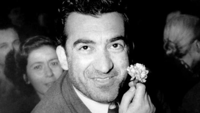 Νίκος Μπελογιάννης: Ο &#39;άνθρωπος με το γαρύφαλλο&#39; που εκτελέστηκε στα 37 του