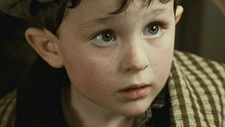 Ένα 5χρονο αγόρι από την Ιρλανδία είχε μόνο μια ατάκα στον 'Τιτανικό' κι όμως εισπράττει μέχρι σήμερα σεβαστή αμοιβή