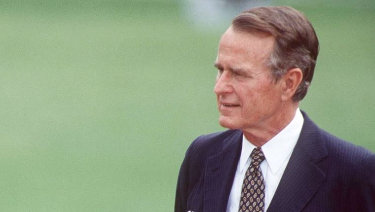 Όταν ο George H.W. Bush έβγαλε τα σωθικά του πάνω στον πρωθυπουργό της Ιαπωνίας