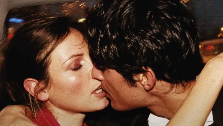 Hot vax summer αλά γαλλικά