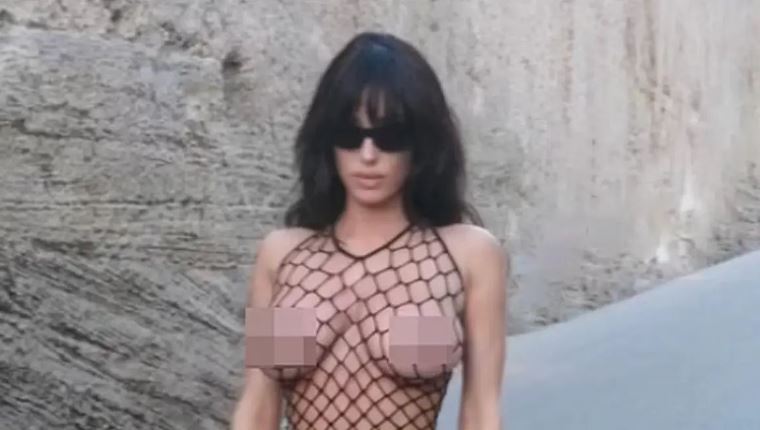 Η Bianca Censori κάνει ό,τι θέλει και όπως το θέλει