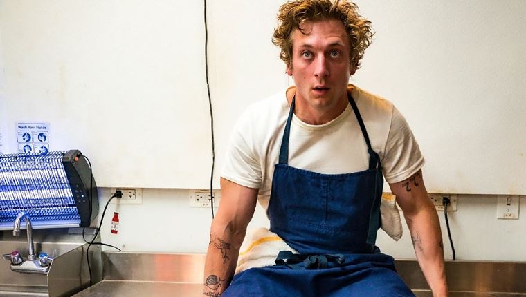 3 σειρές για να δεις μέχρι να ξαναξεκινήσει The Bear