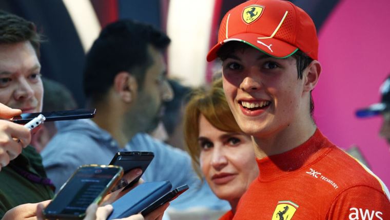Oliver Bearman, o 18χρονος αντικαταστάτης του Carlos Sainz στη Ferrari