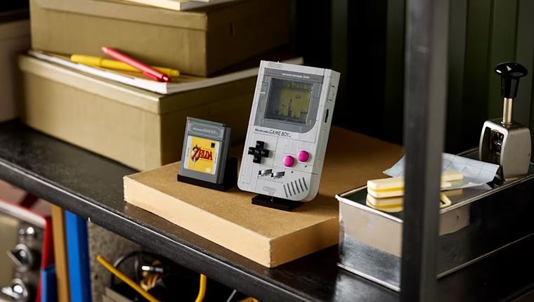 Μόλις εμφανίστηκε το Game Boy της LEGO και είναι πανέμορφο