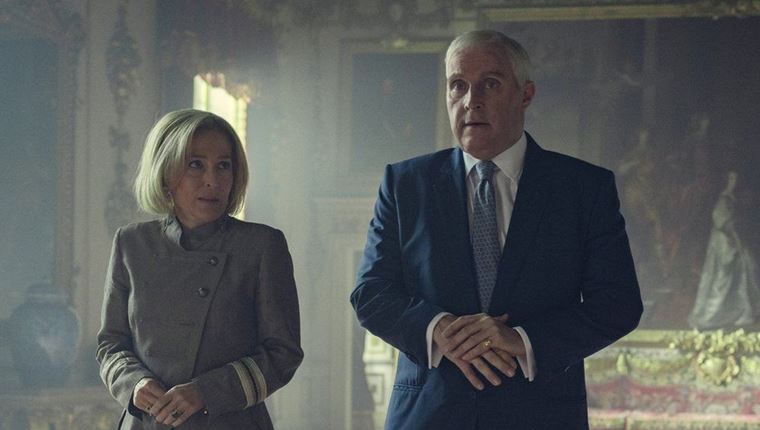 Όσα γνωρίζουμε μέχρι στιγμής για το &#39;σκανδαλώδες&#39; Scoop στο Netflix