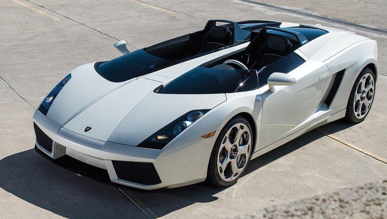 Μία από τις σπανιότερες Lamborghini που υπάρχουν βγαίνει σε δημοπρασία