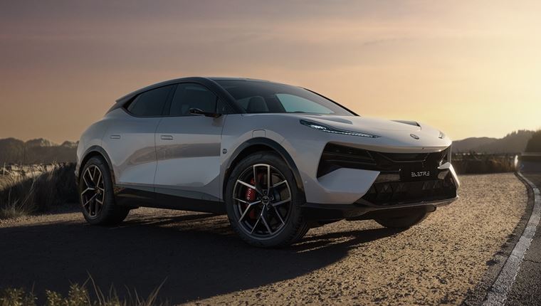 Αυτό είναι το νέο αυτοκίνητο που πήρε ο Βασιλιάς Κάρολος