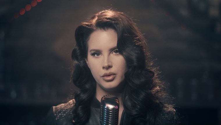 Lana Del Rey, μία &#39;Lolita που έχασε το δρόμο της&#39;