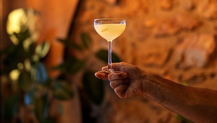 Στη Νέα Φιλαδέλφεια ξέρουν (και) από cocktails