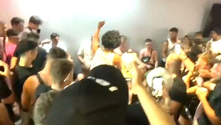 Διαγωνισμός στοματικού σεξ στη Ζάκυνθο - Σάλος με το βίντεο που διέρρευσε