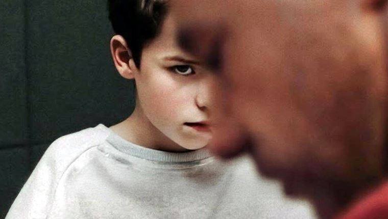 Τι μάθαμε από το Adolescence σχετικά με τους ψηφιακούς κινδύνους για τους εφήβους