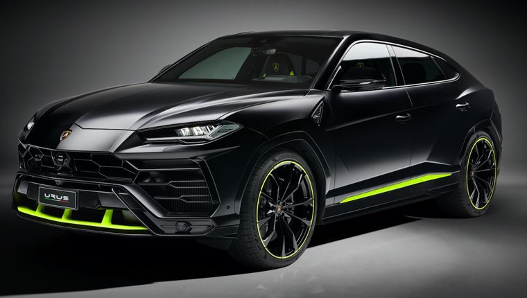 To Graphite Urus της Lamborghini θα μπορούσε να είναι το off-road του Batman